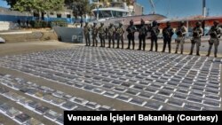 Uyuşturucudan dolayı sıklıkla gözaltı vakalarının yaşandığı Venezuela'da Temmuz ortası itibarıyla bu yıl 9 bine yakın kişinin gözaltına alındı.  