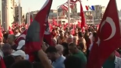 Taksim'de 'Cumhuriyet ve Demokrasi Mitingi'